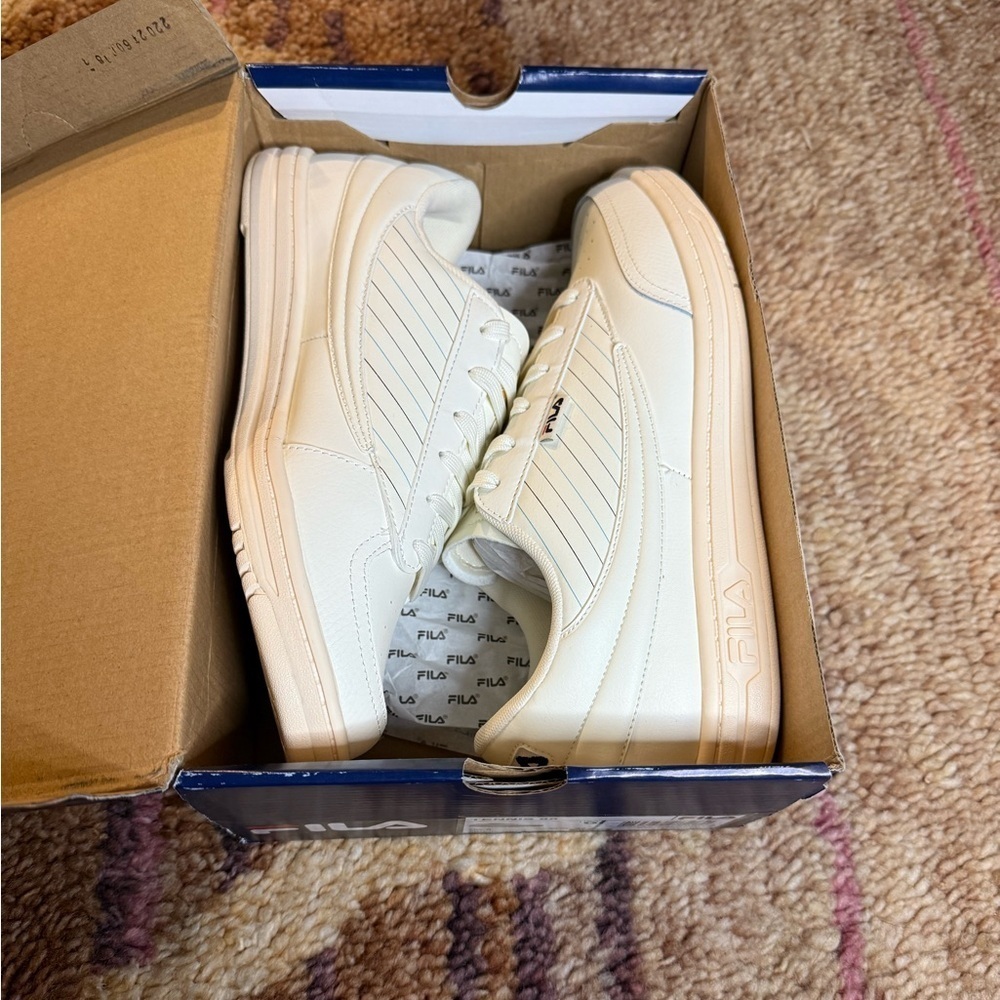 FILA Tennis 88 Sneakers - Picture 2 of 6